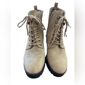 SEVEN7 FOOTWEAR Flatiron beige Size 8